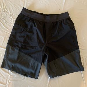 Lululemon Board Short men’s medium 5”